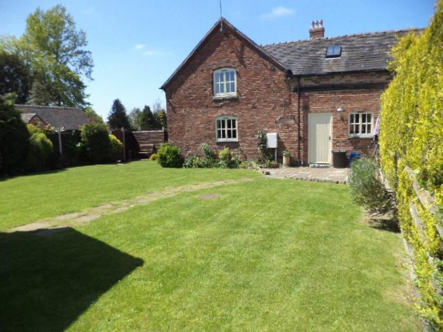 Lapwing Cottage Stoke-on-Trent Екстериор снимка