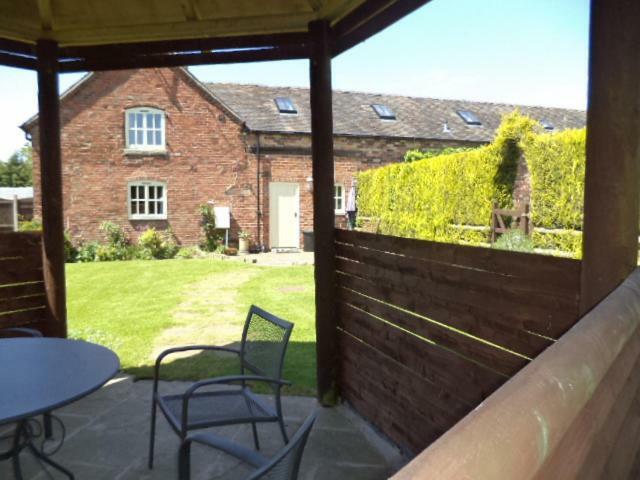 Lapwing Cottage Stoke-on-Trent Екстериор снимка